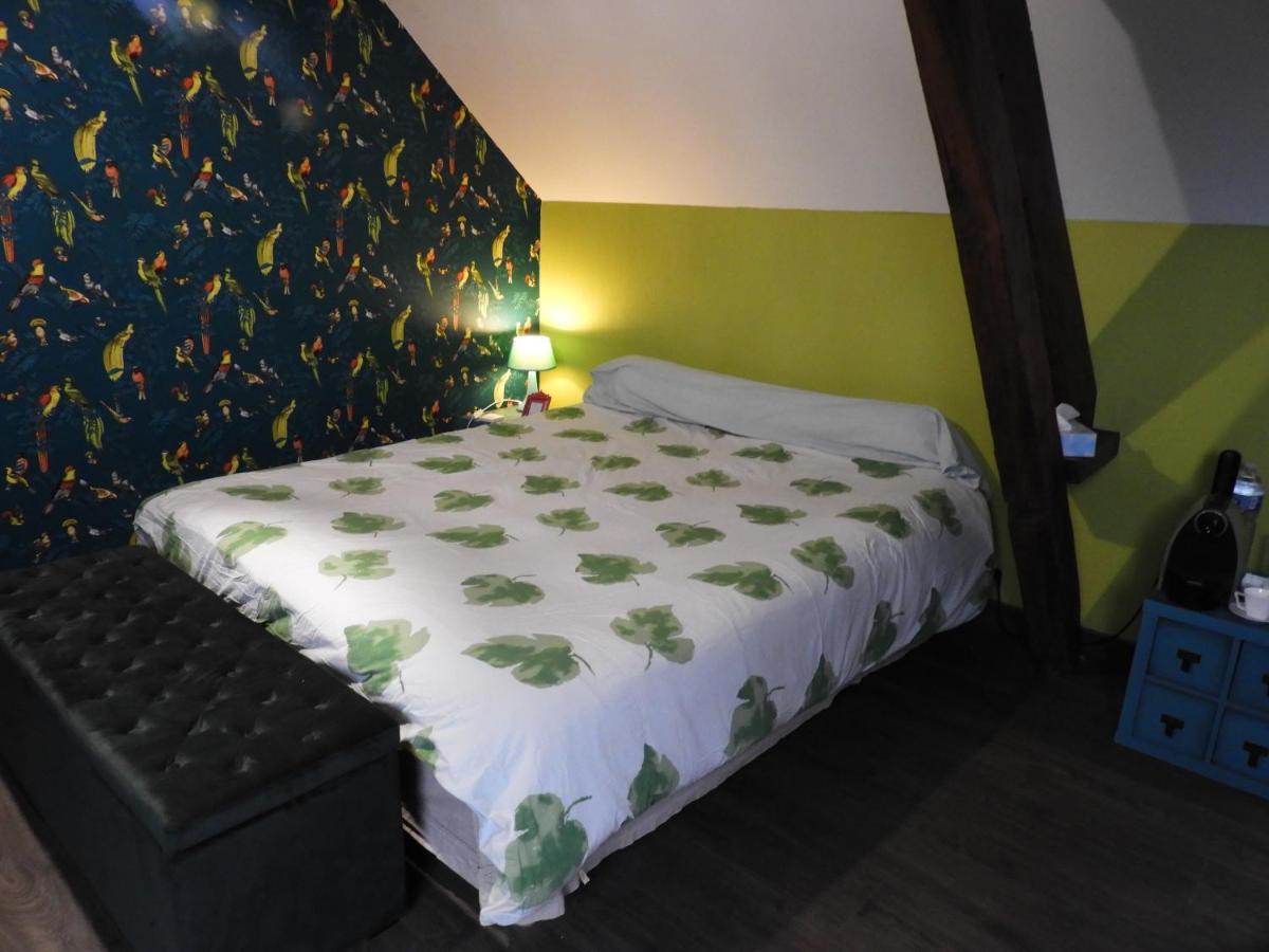 L'Ecrin Du Val De Sambre Panzió Maubeuge Kültér fotó